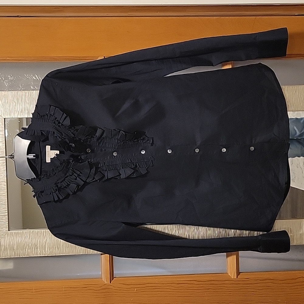 Black button-down with ruffle detail Sz 4